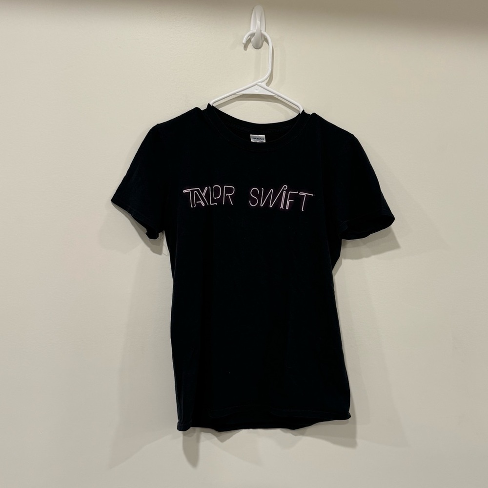 Taylor Swift 1989 Tour T-Shirt Size S